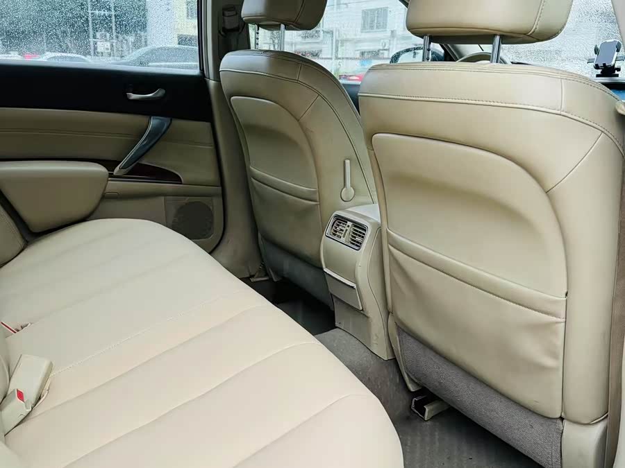 Nissan Teana 2011