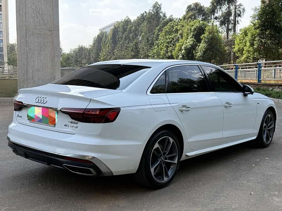 Audi A4L 2020