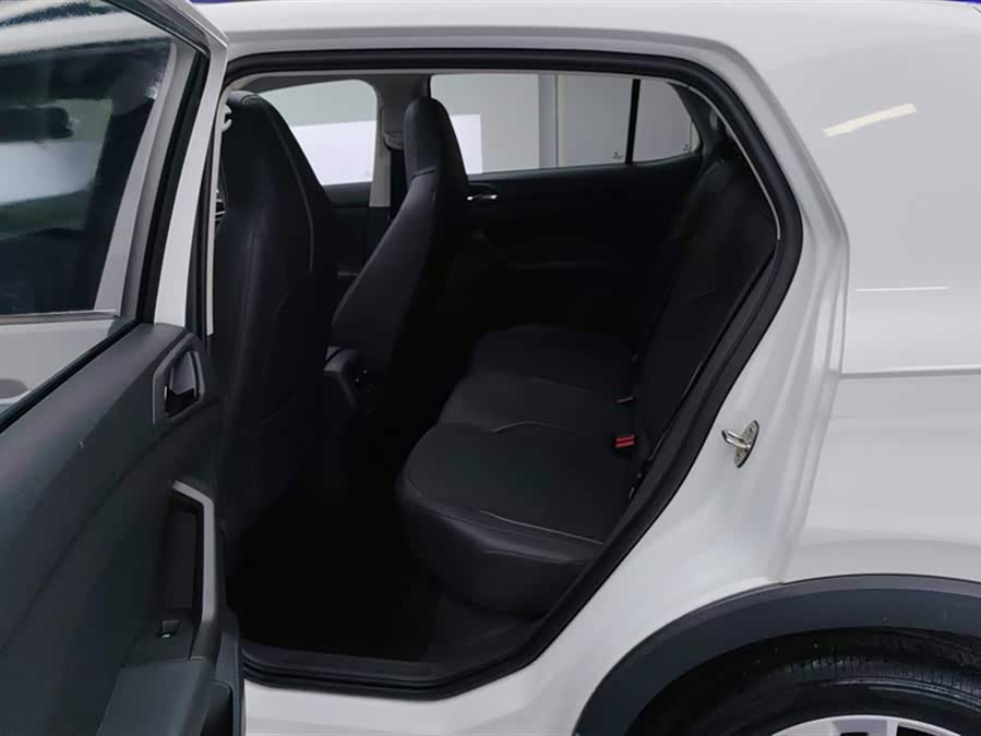 Volkswagen T-Cross 2019 — фото 11