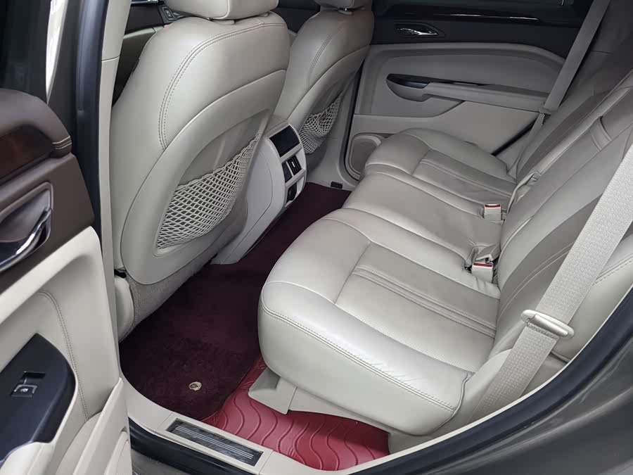 Cadillac SRX 2014 — фото 12