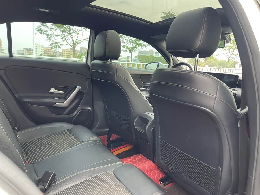 Mercedes-Benz A-Class 2019 — фото 13