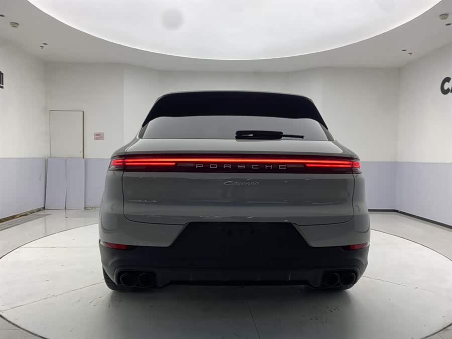 Porsche Cayenne 2024