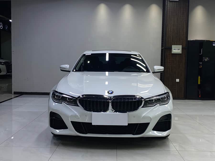 BMW 3 Series 2021
