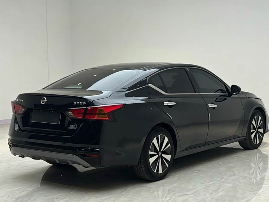 Nissan Teana 2020