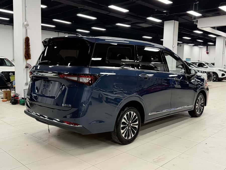 Wuling Jiachen 2022