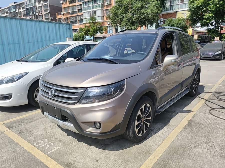 Dongfeng Jingyi X5 2015