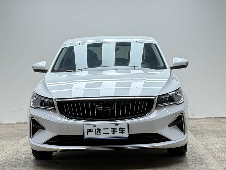 Geely Emgrand 2023
