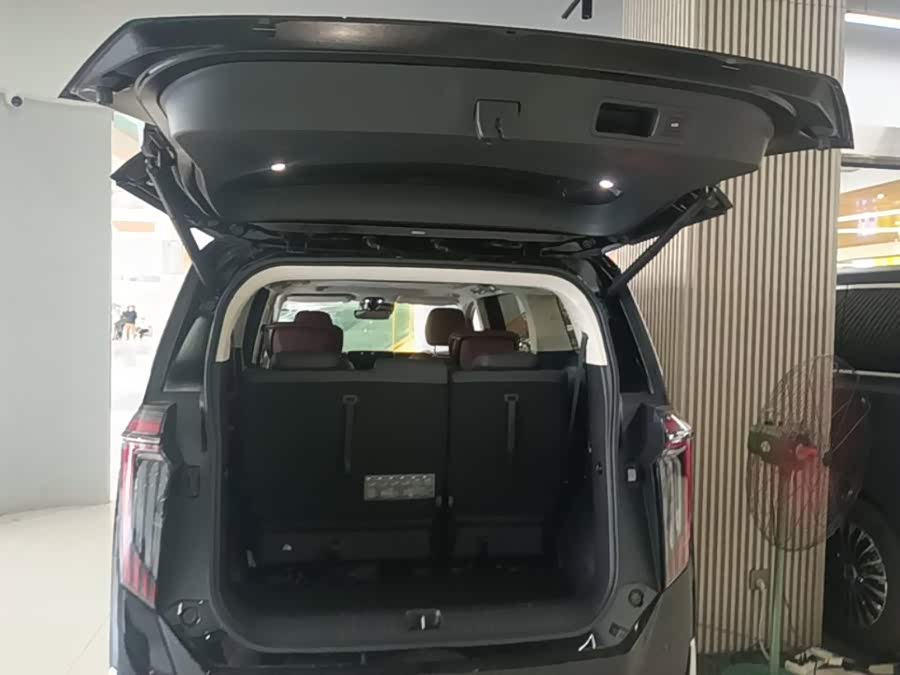 GAC Trumpchi E9 2023 — фото 19