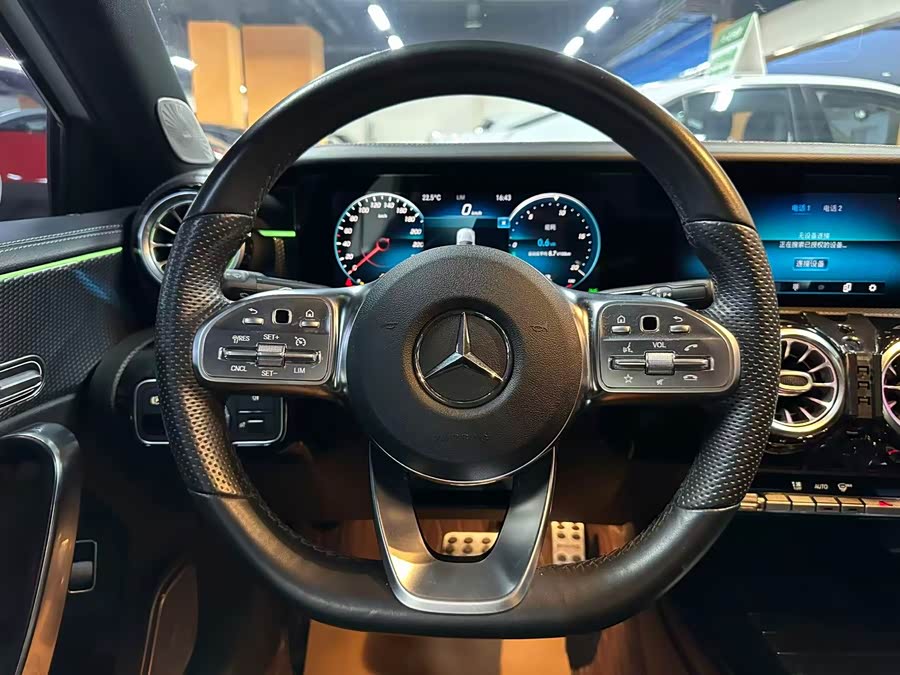 Mercedes-Benz A-Class 2020 — фото 10