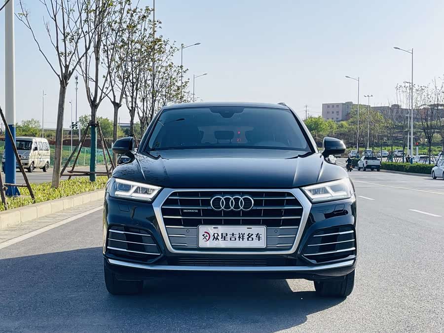 Audi Q5L 2020