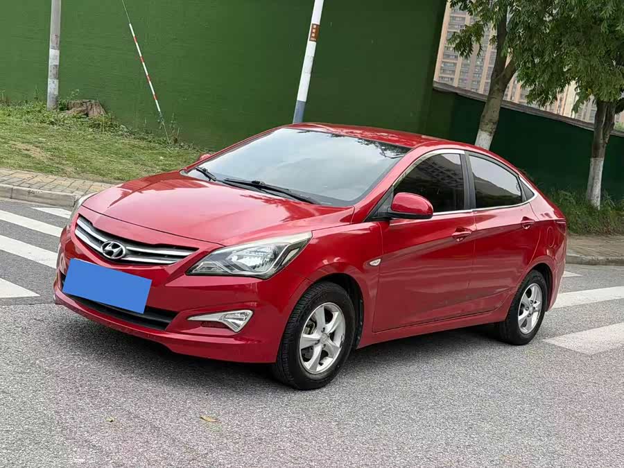 Hyundai Accent 2014
