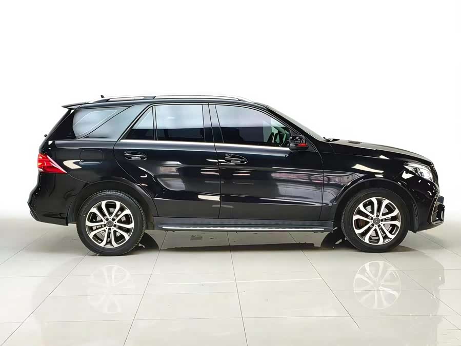 Mercedes-Benz GLE 2016