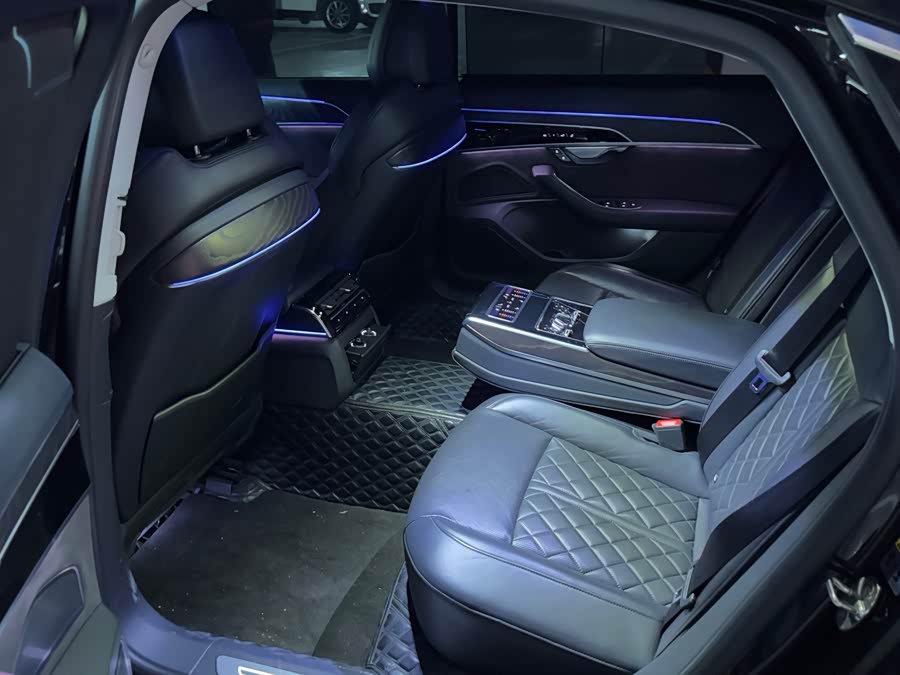 Audi A8 2021