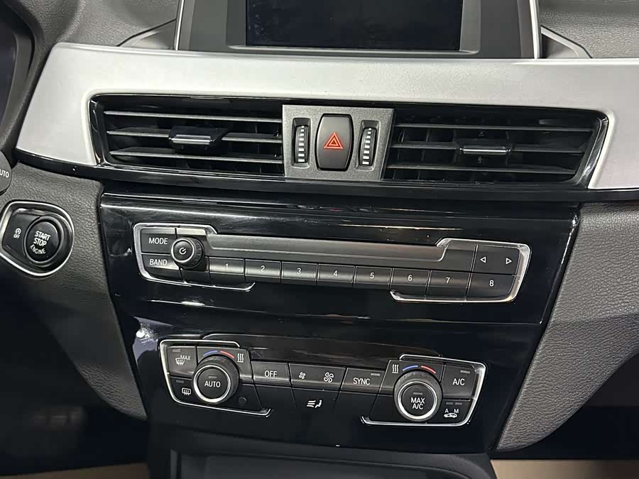 BMW X1 2018 — фото 17