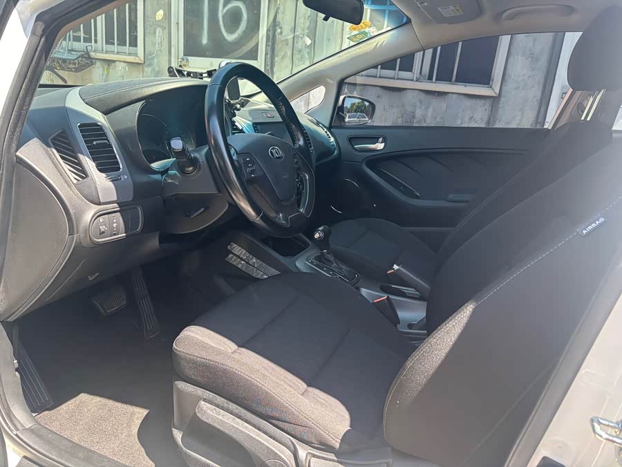 Kia K3 2015