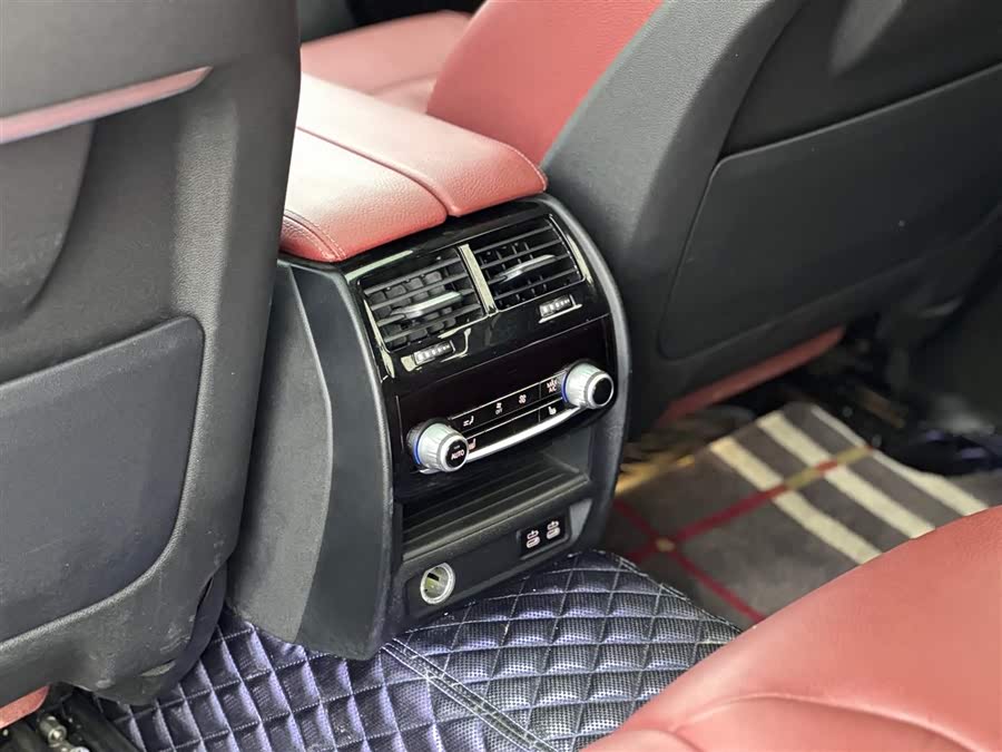 BMW 5 Series 2020 — фото 13