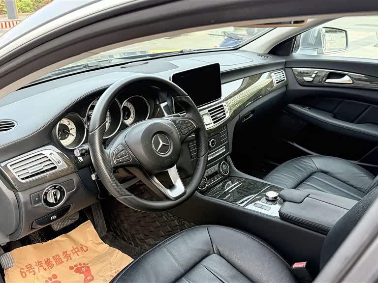 Mercedes-Benz CLS 2015 — фото 8