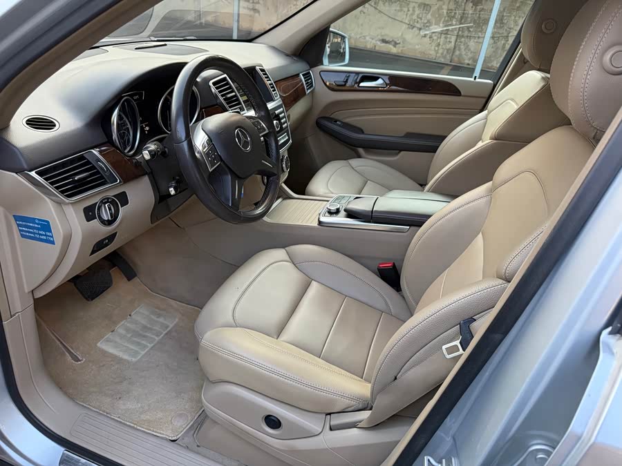 Mercedes-Benz M-Class 2012