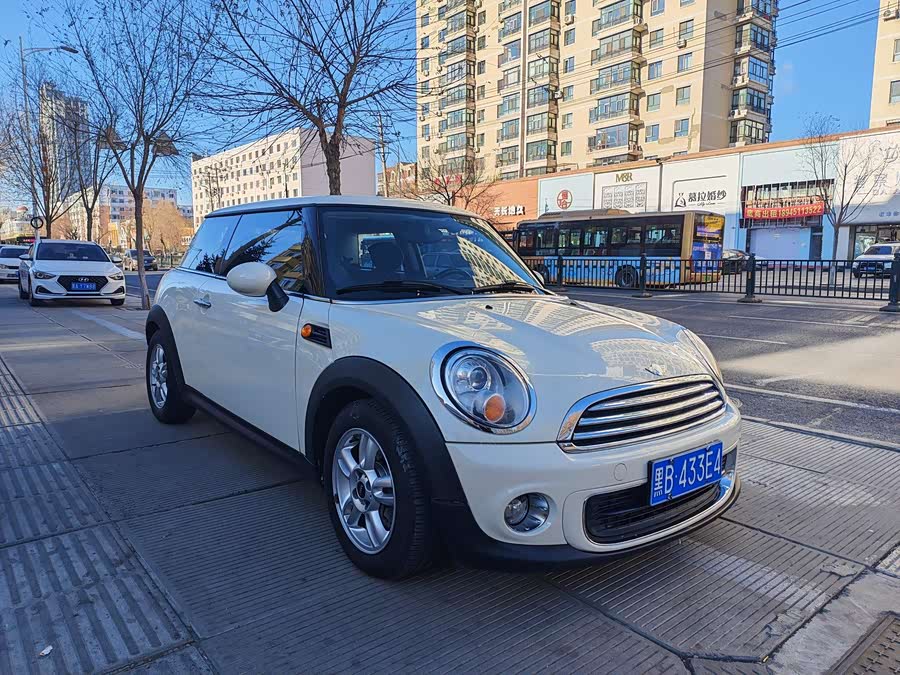 MINI MINI 2011