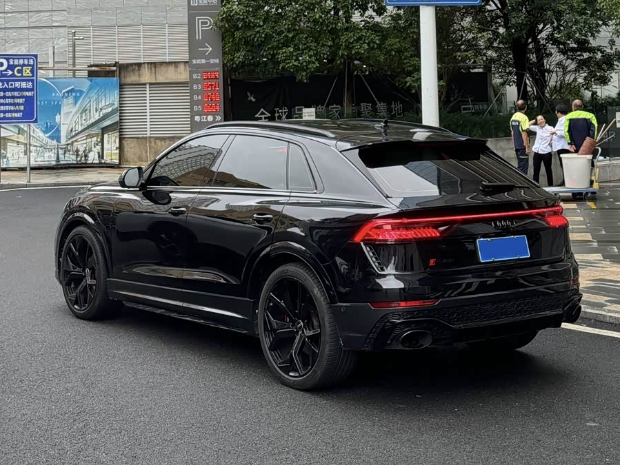 Audi RS Q8 2021