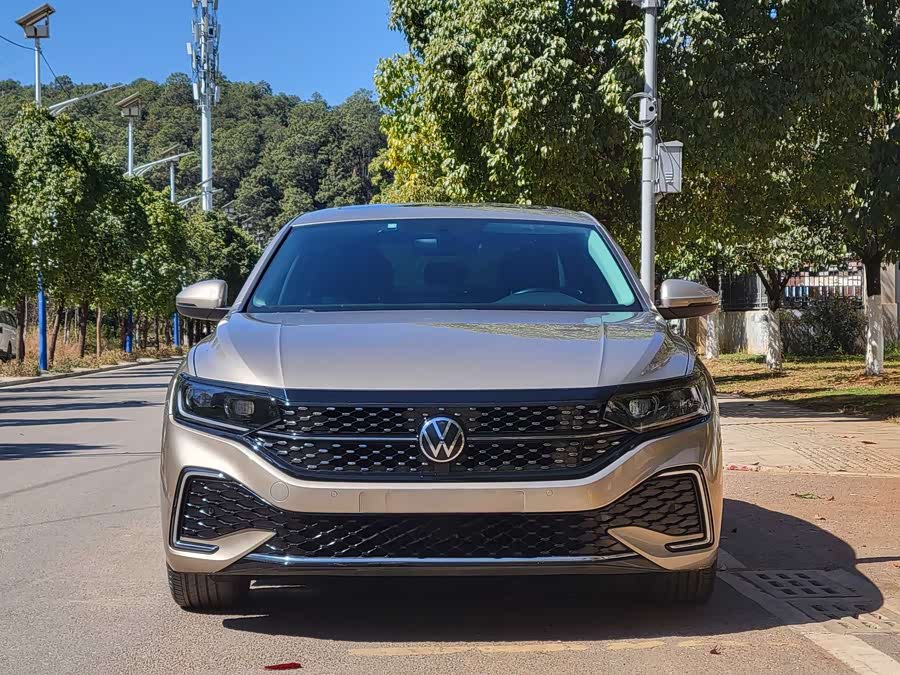 Volkswagen Passat 2022