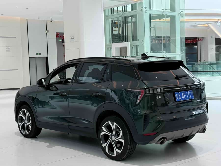 Lynk & Co 06 2023