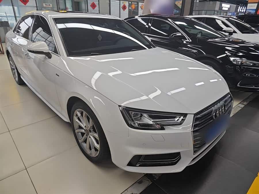 Audi A4L 2018