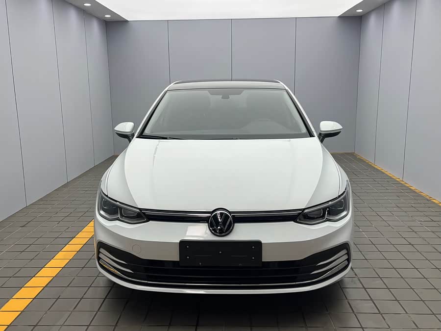 Volkswagen Golf 2021