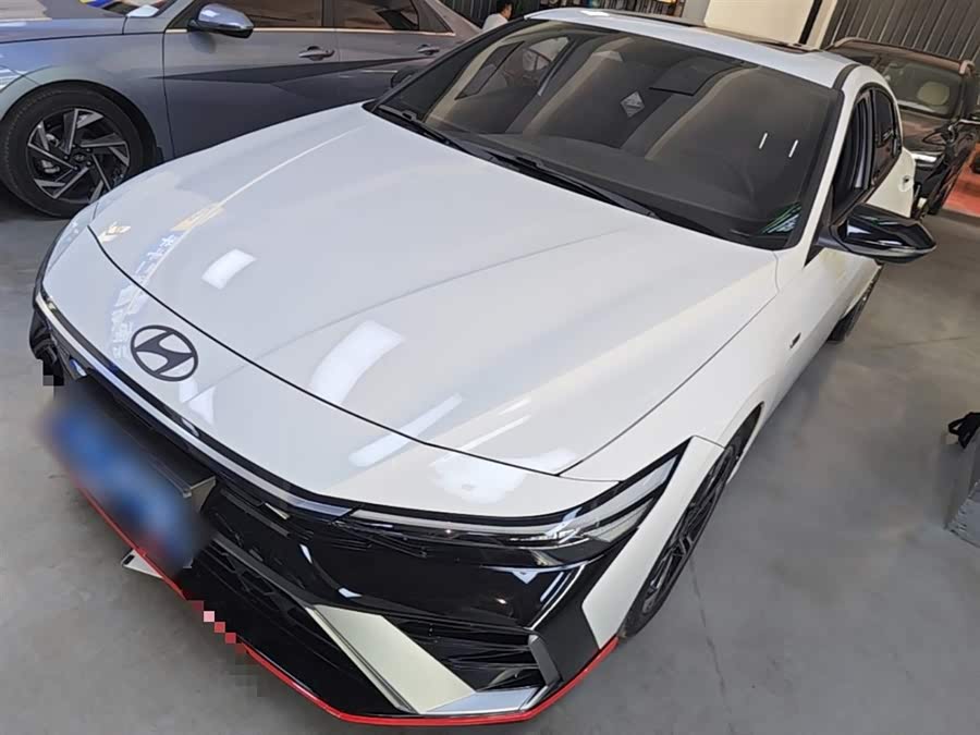Hyundai Elantra 2023
