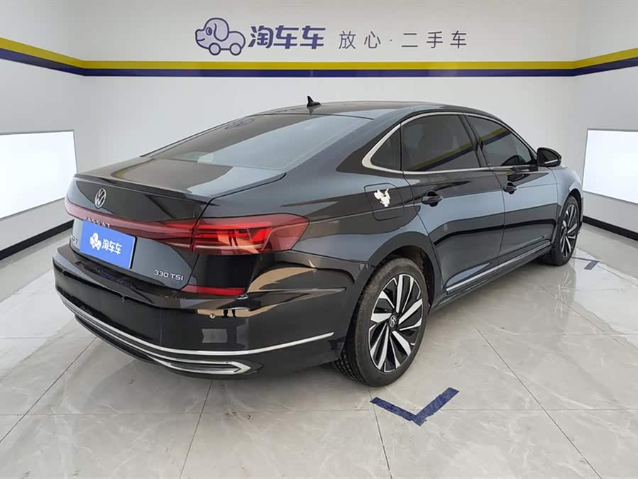 Volkswagen Passat 2023