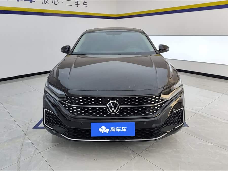 Volkswagen Passat 2023