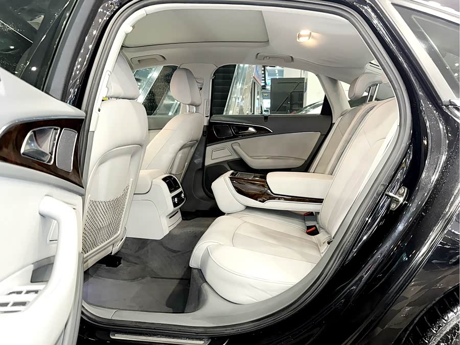 Audi A6L 2012