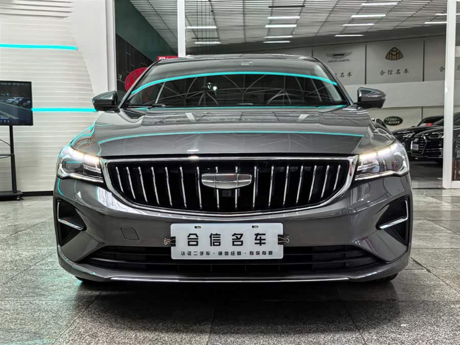 Geely Emgrand 2025