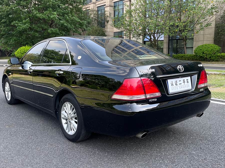 Toyota Crown 2005