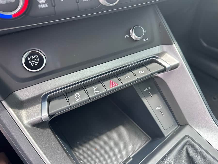 Audi Q3 2023 — фото 19