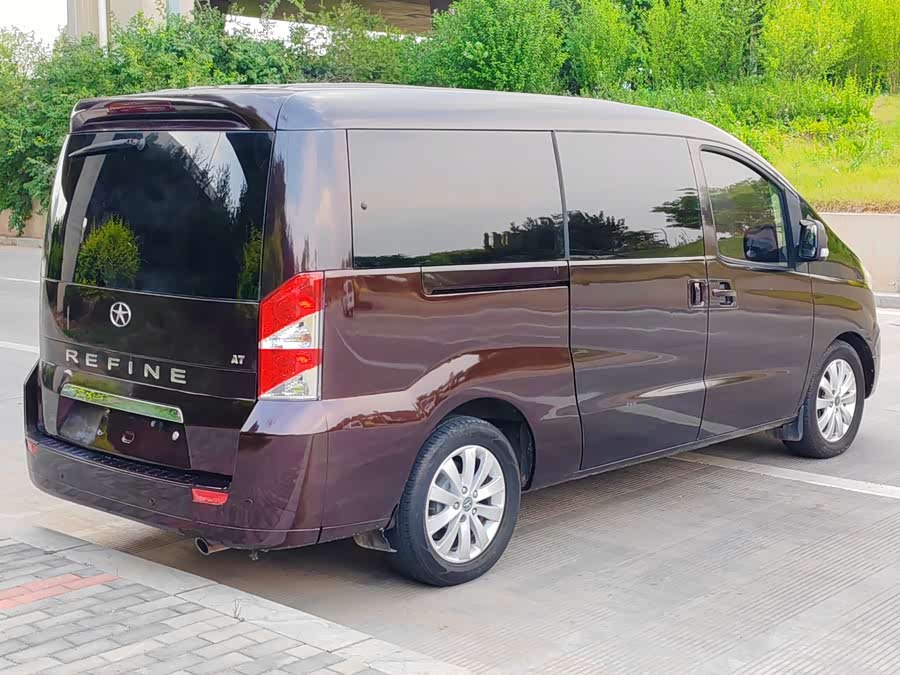JMC Refine M5 2013