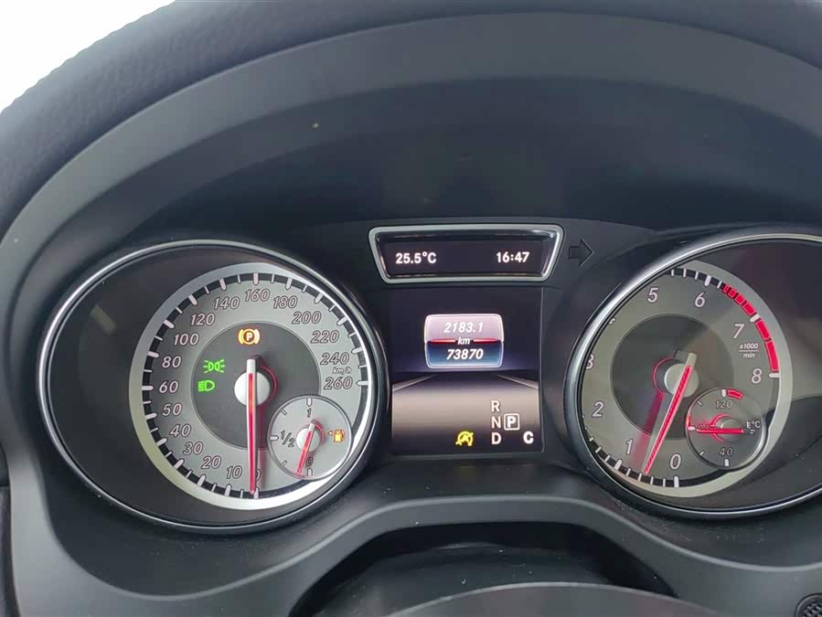 Mercedes-Benz GLA 2016 — фото 14