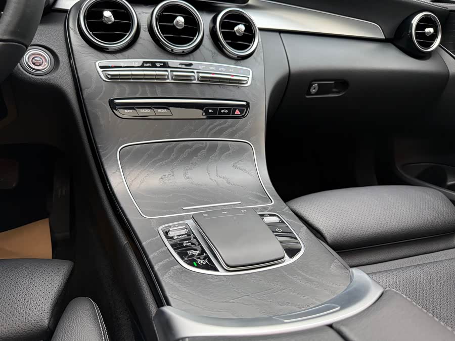 Mercedes-Benz C-Class 2019 — фото 12