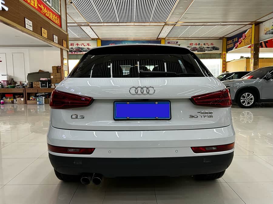 Audi Q3 2018 — фото 11