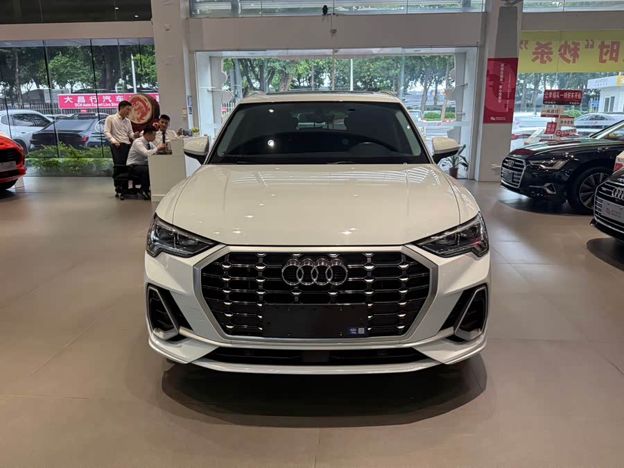 Audi Q3 2022