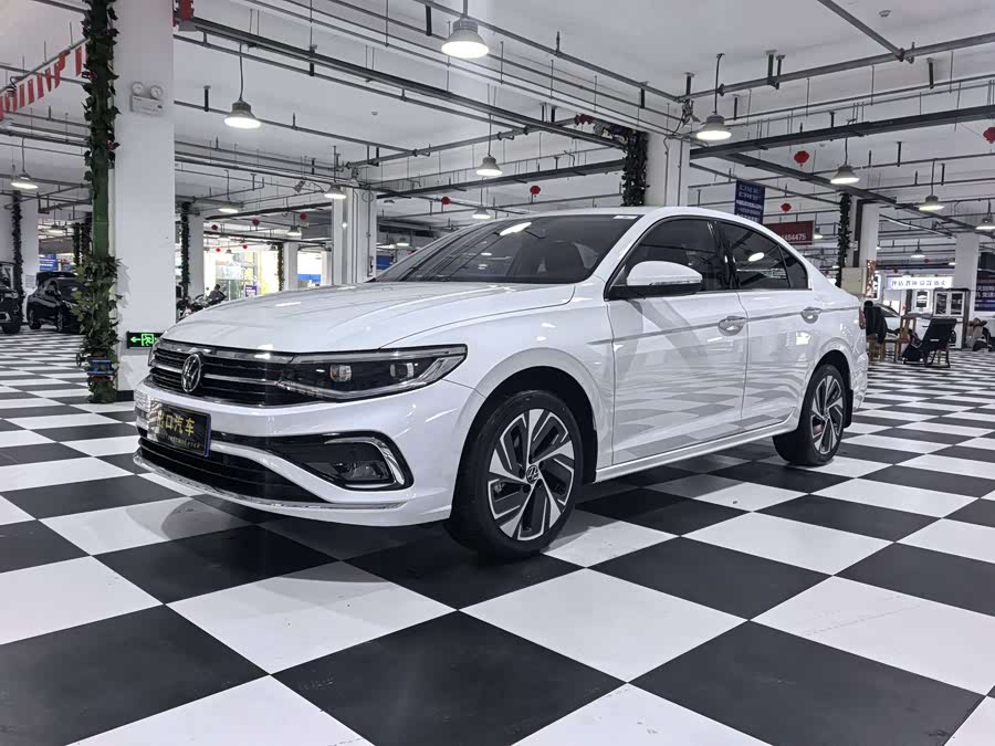 Volkswagen Bora 2023