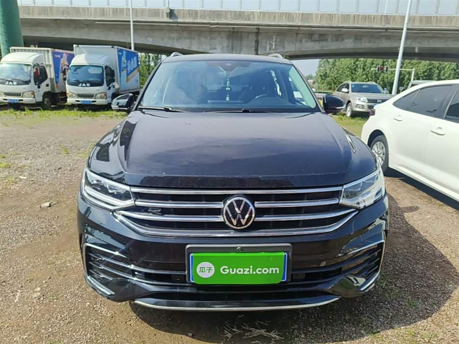 Volkswagen Tiguan L 2023