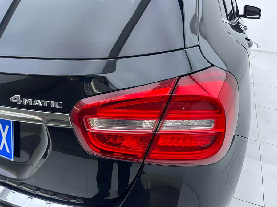 Mercedes-Benz GLA 2016 — фото 11