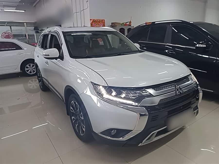 Mitsubishi Outlander 2019