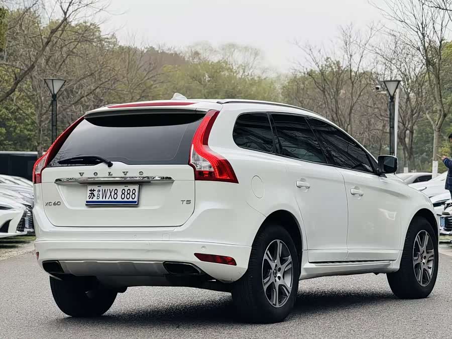 Volvo XC60 2015