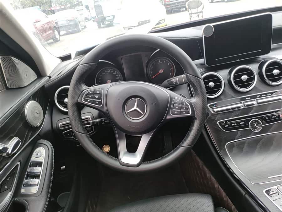 Mercedes-Benz C-Class 2018 — фото 11
