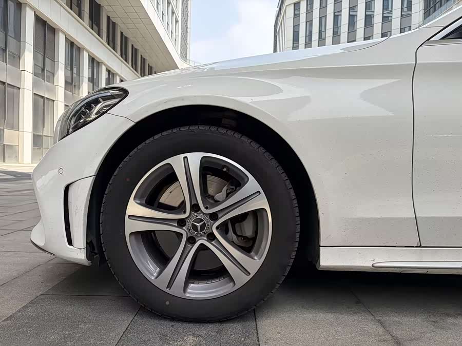 Mercedes-Benz C-Class 2020