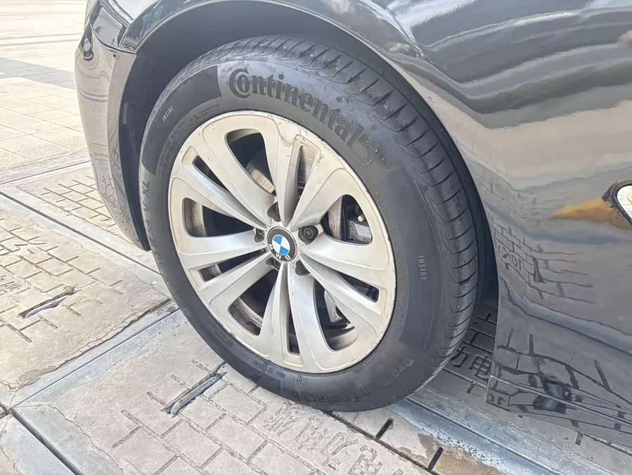 BMW 7 Series 2011