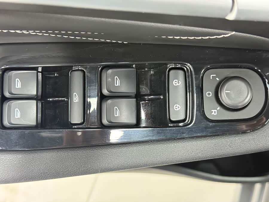 Geely Emgrand 2022 — фото 16