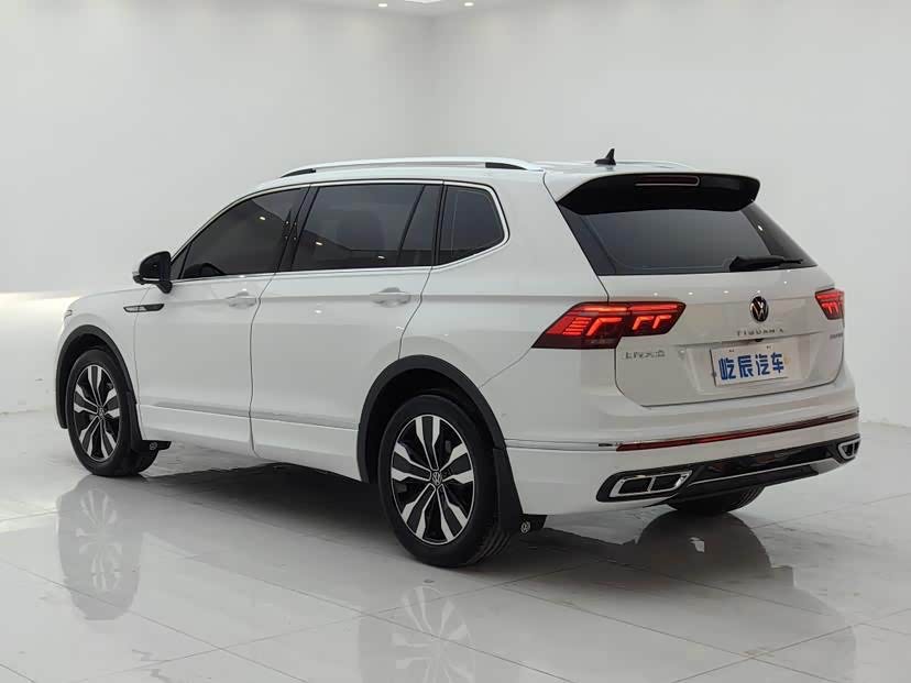 Volkswagen Tiguan L 2024